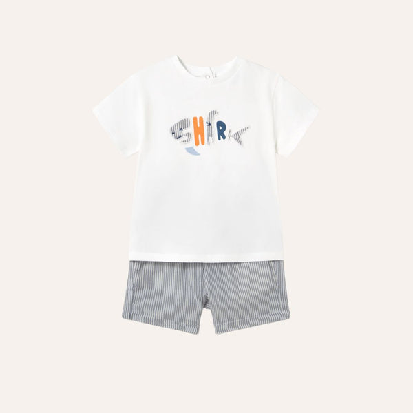 Conjunto bermuda rayas azules y blancas