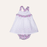 Jesusito batista flores rosadas tallos verdes