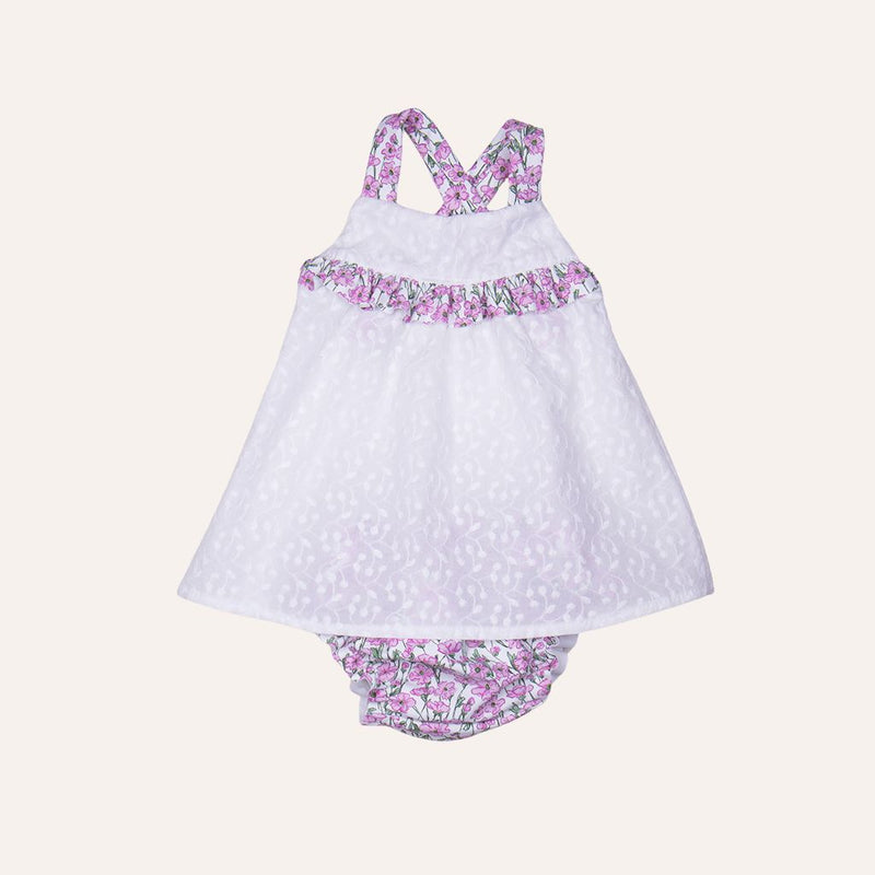 Jesusito batista flores rosadas tallos verdes