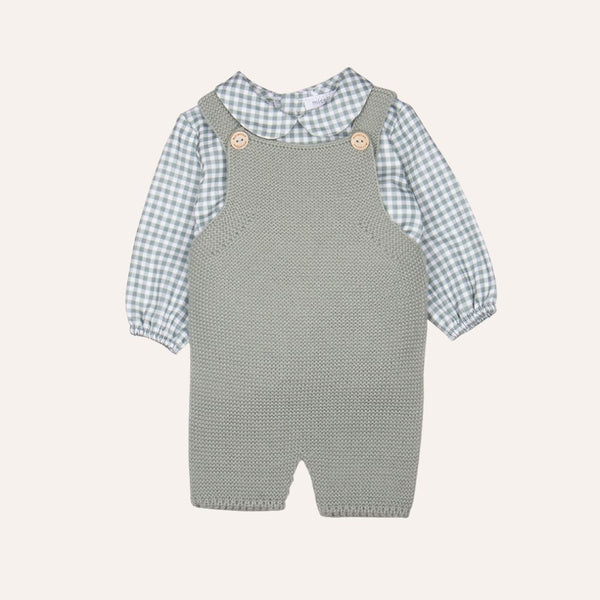 Peto punto y camisa cuadros verdes