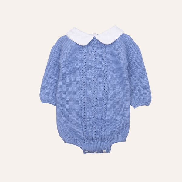 Ranita azulada con cuello piqué