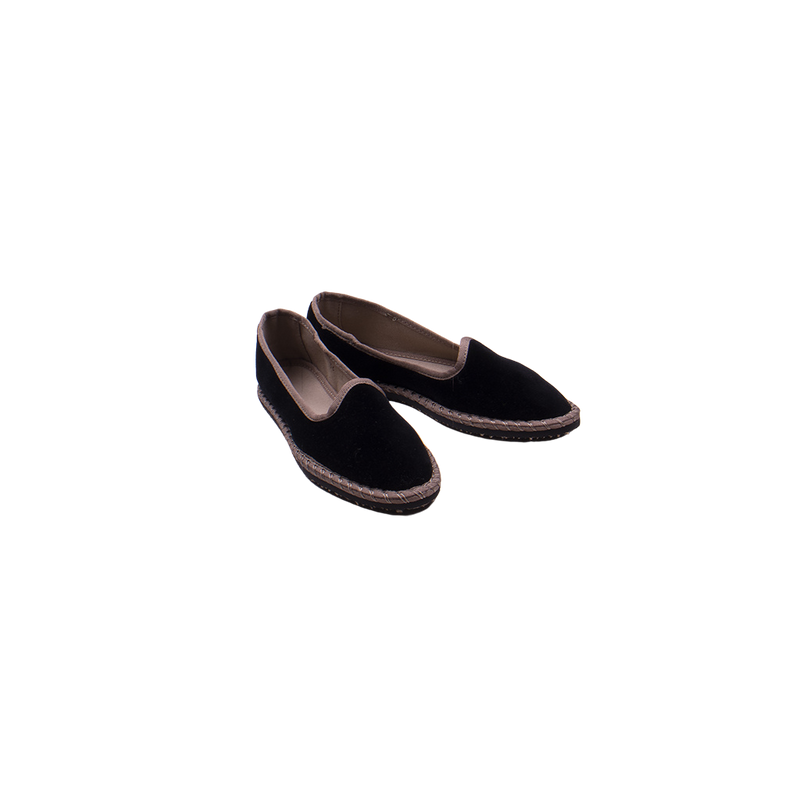 Slipper cinta con horma estilizada