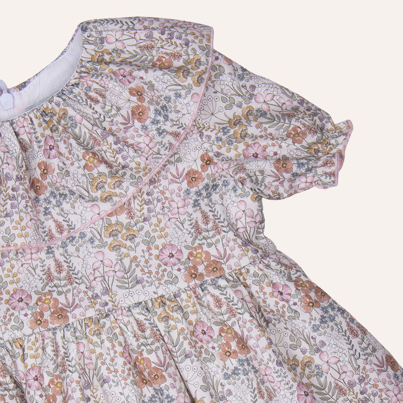 Vestido cuello arlequín flores rosa y mostaza