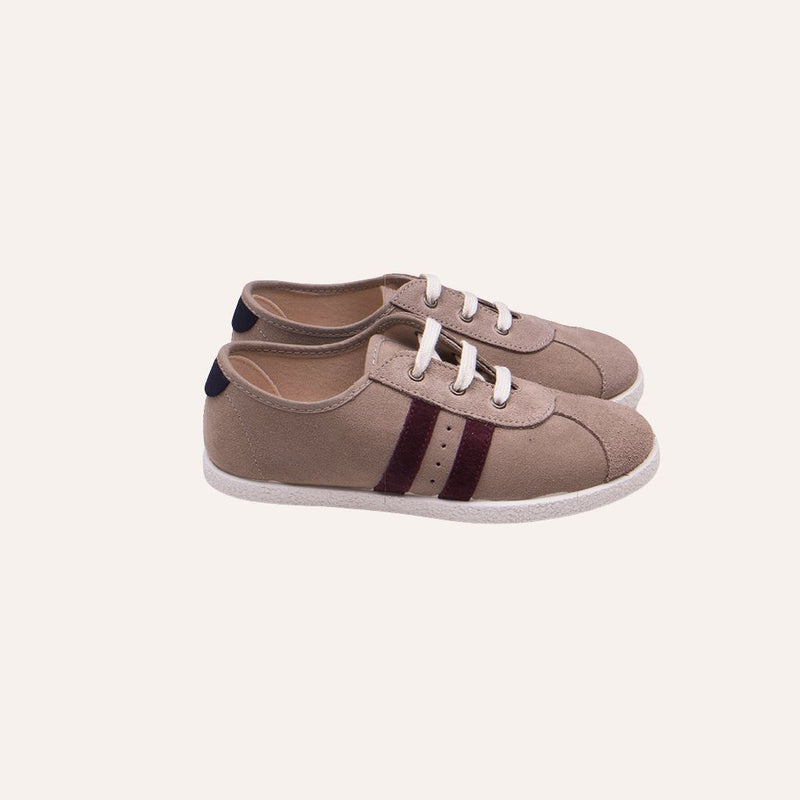 Zapatilla rayas contraste